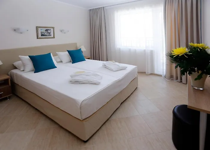 Hotel Sunrise River 3*