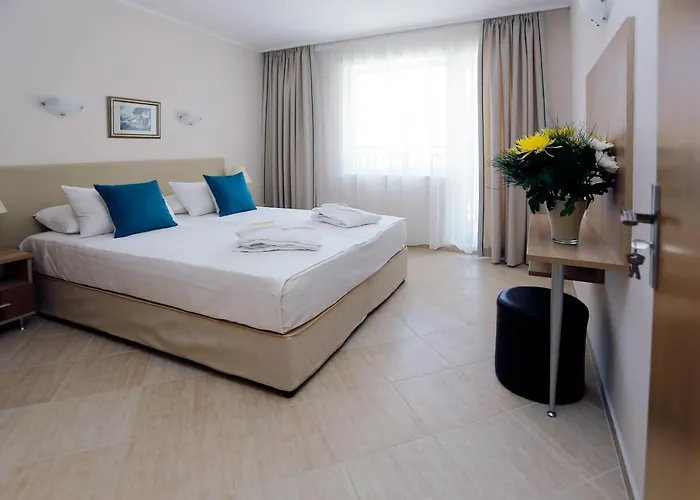 Hotel Sunrise River 3*