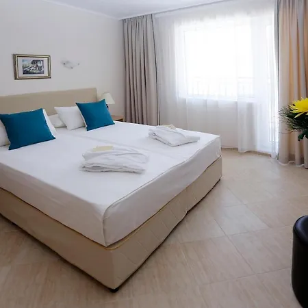 Hotel Sunrise River 3*