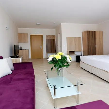 Sunrise River 3* Acheloj